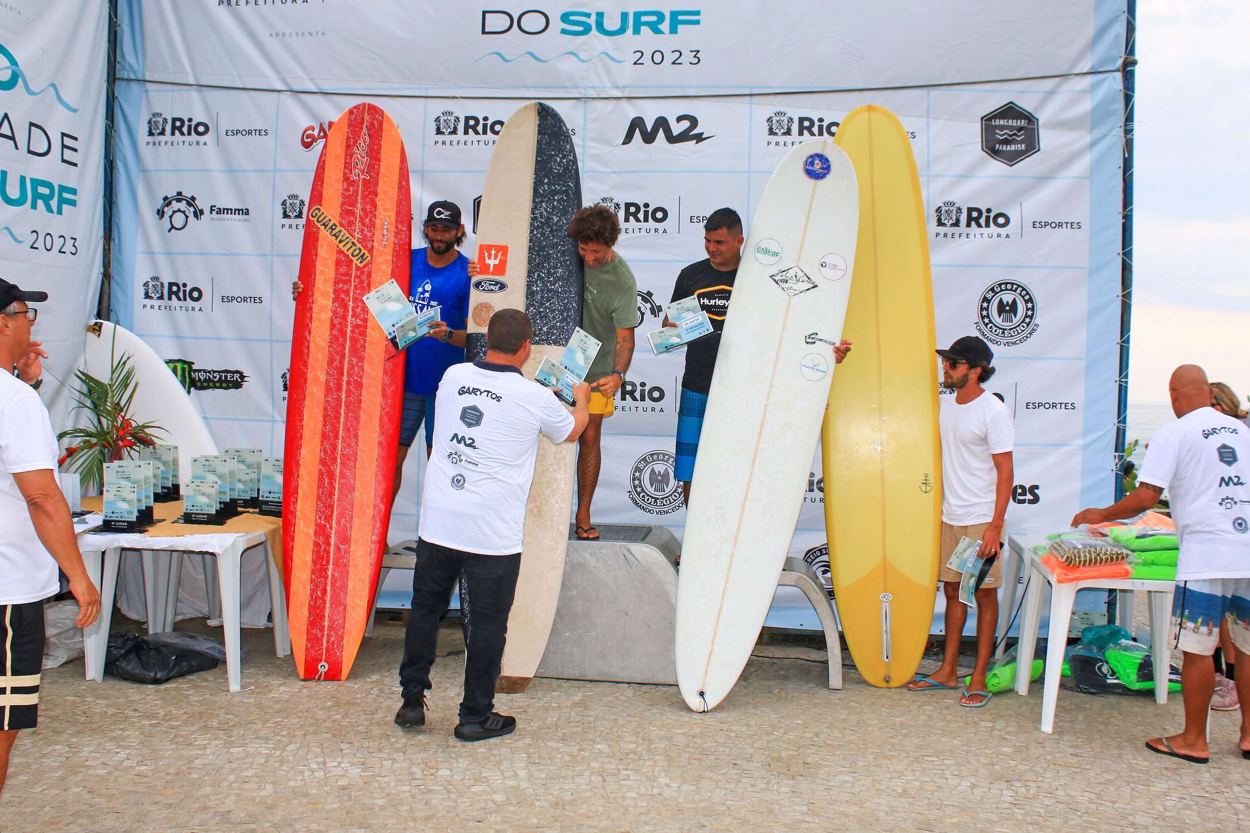 Pódio Pódio Long Open Masculino, Rio Cidade do Surf, Praia da Macumba. Foto: Luciano Cabal.